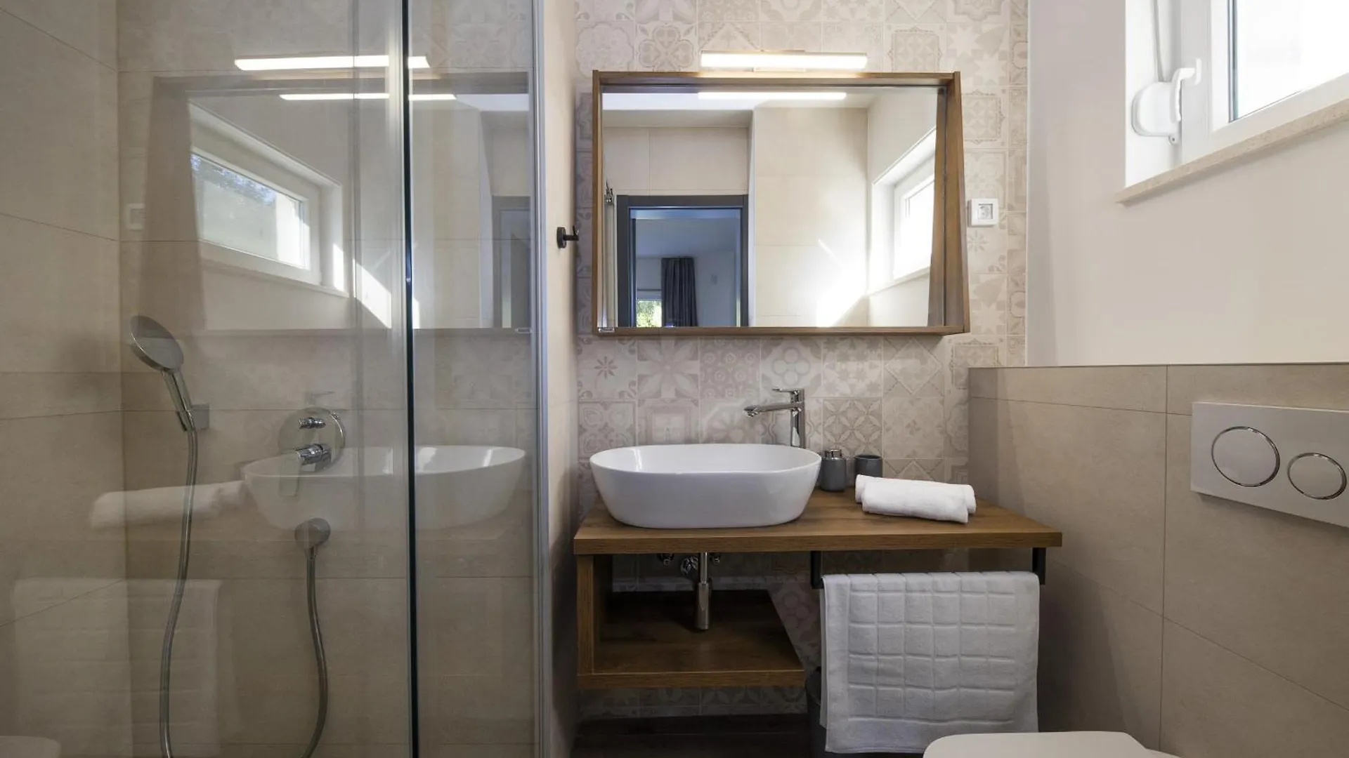 Villa Mary Lou With Heated Pool Zadar