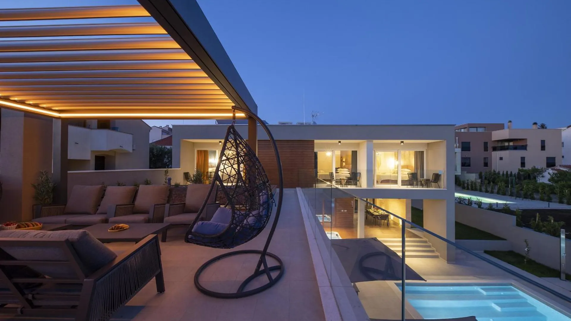 Villa Mary Lou With Heated Pool Zadar