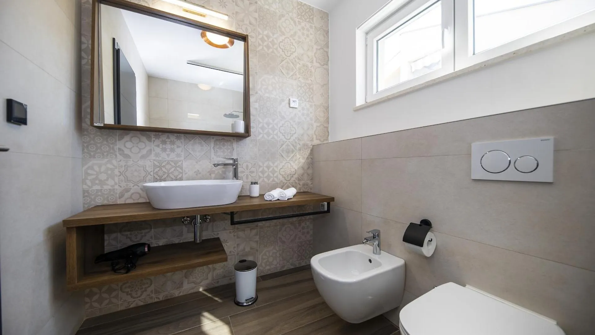 Villa Mary Lou With Heated Pool Zadar