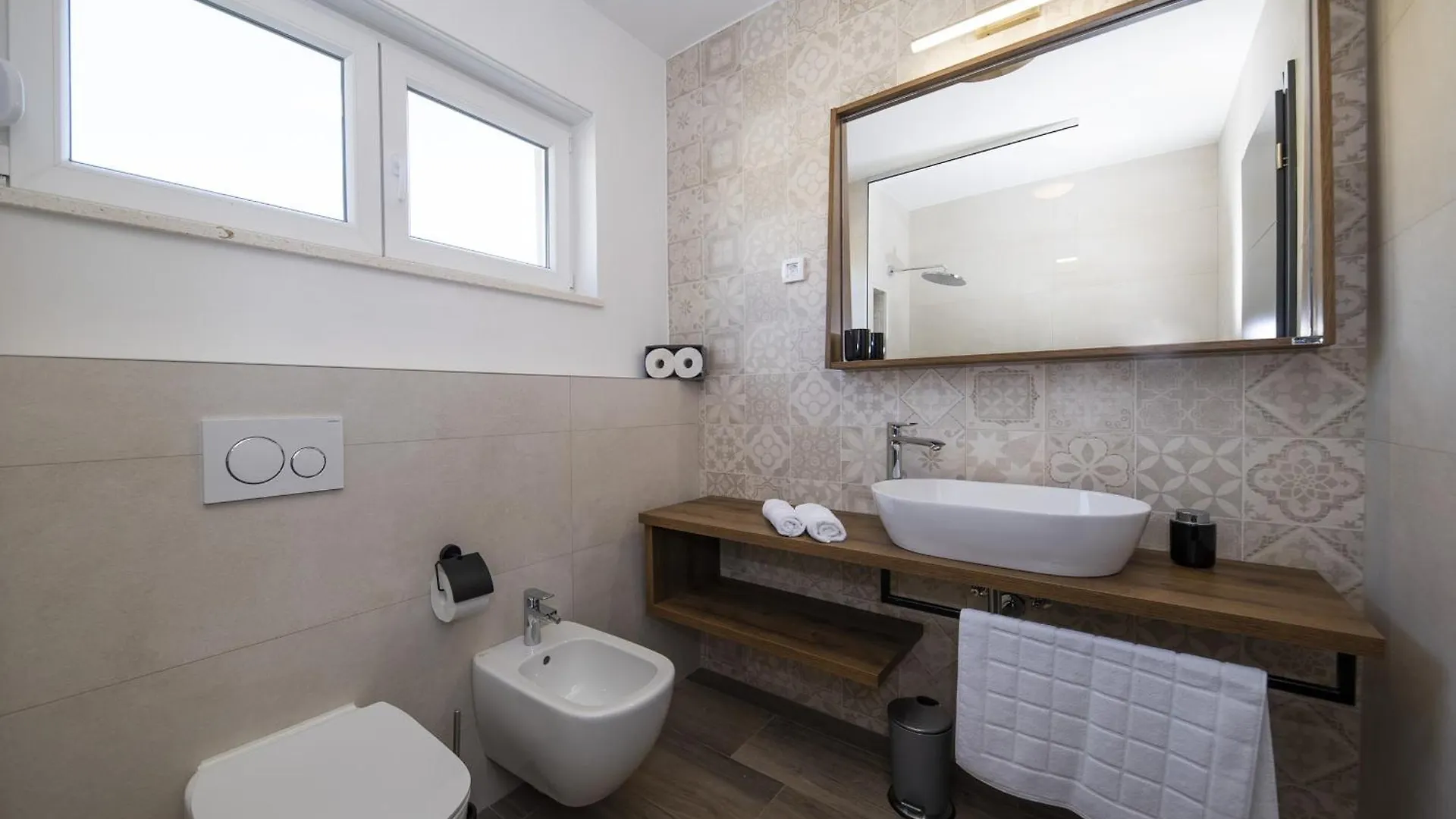 Villa Mary Lou With Heated Pool Zadar Croatia