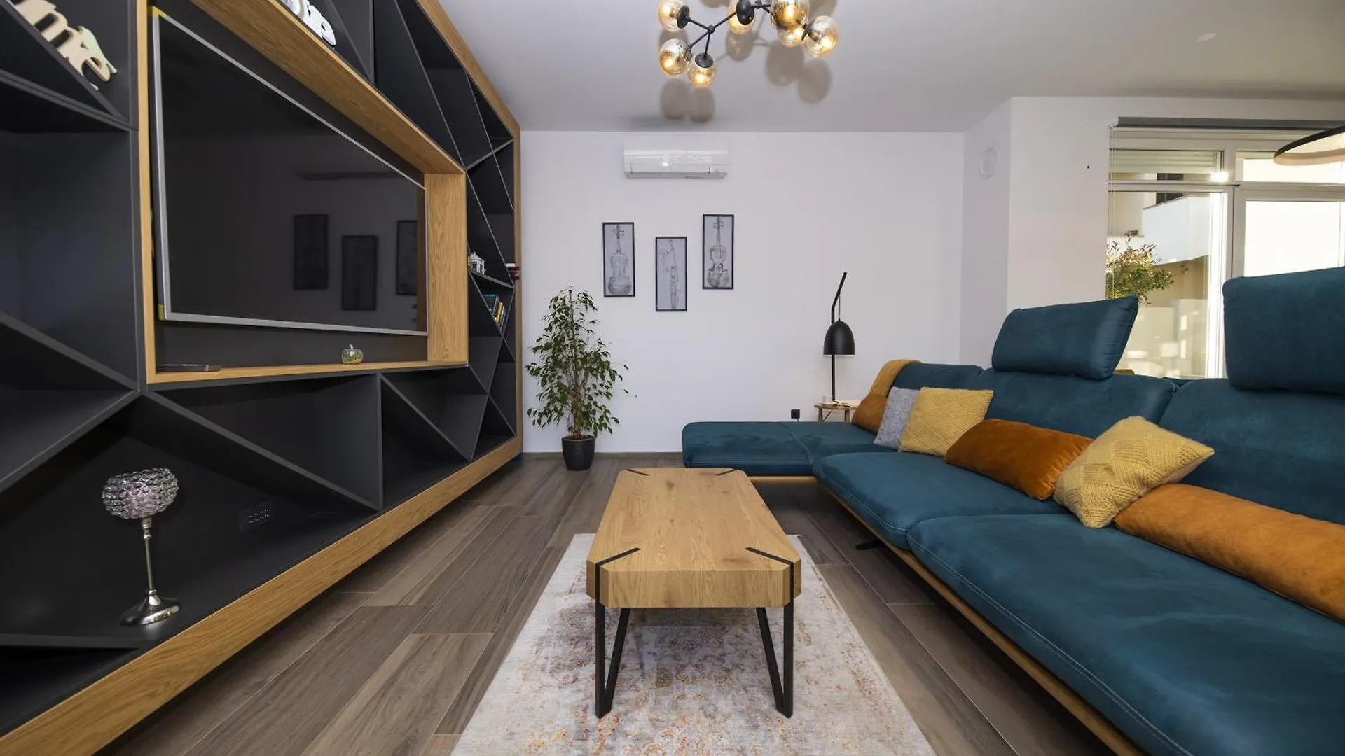 Villa Mary Lou With Heated Pool Zadar