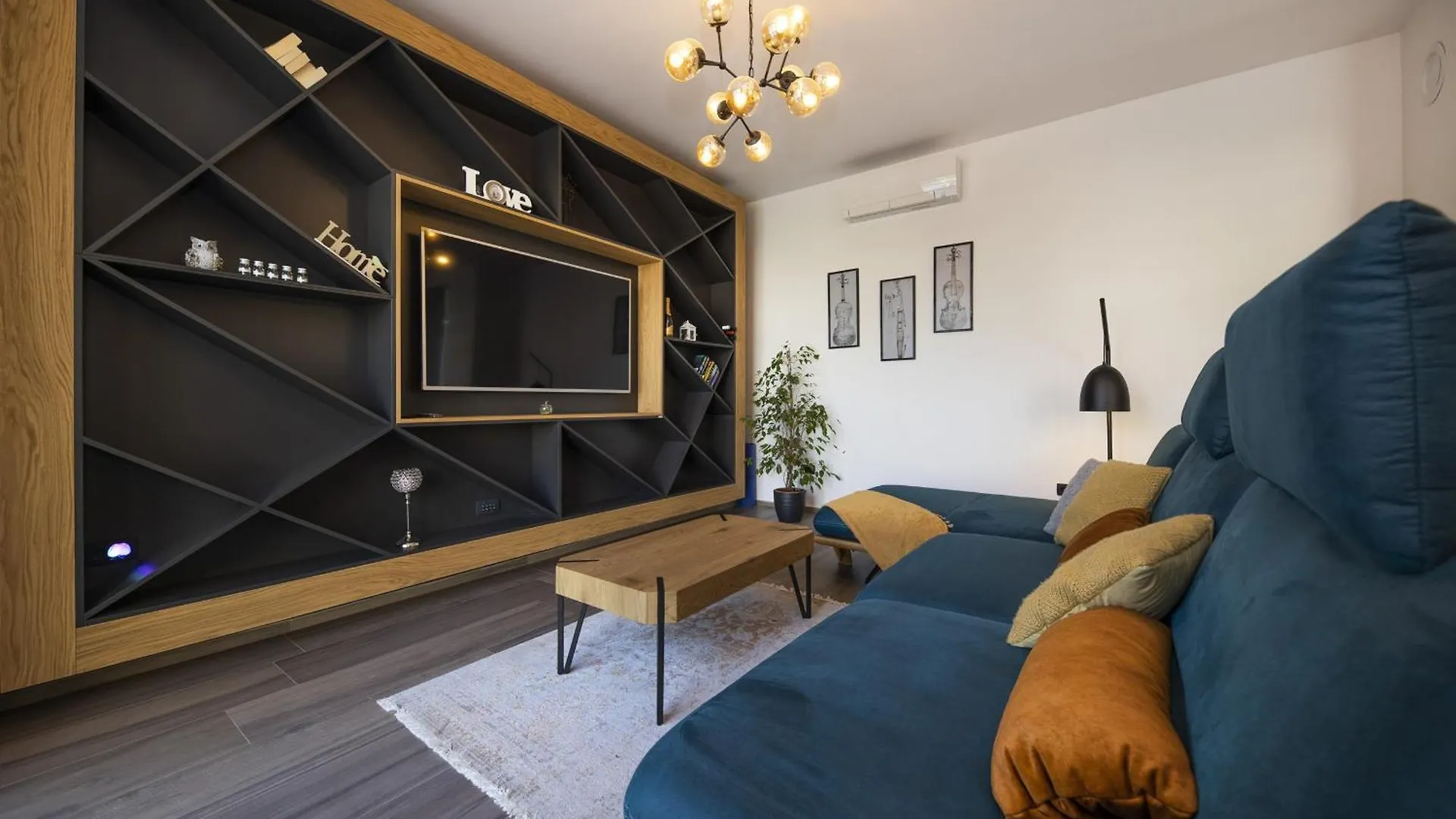 Villa Mary Lou With Heated Pool Zadar