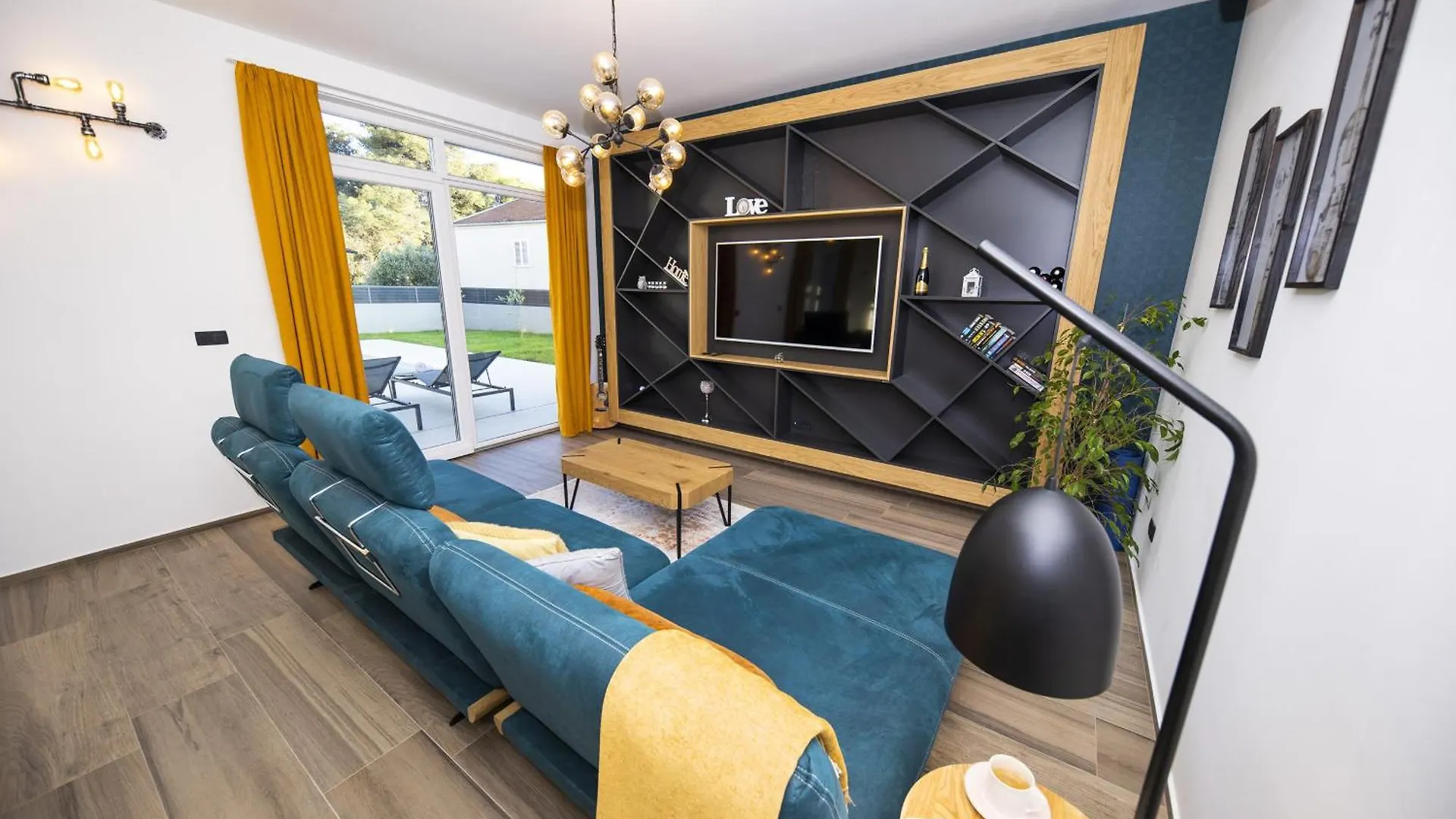Villa Mary Lou With Heated Pool Zadar Croatia